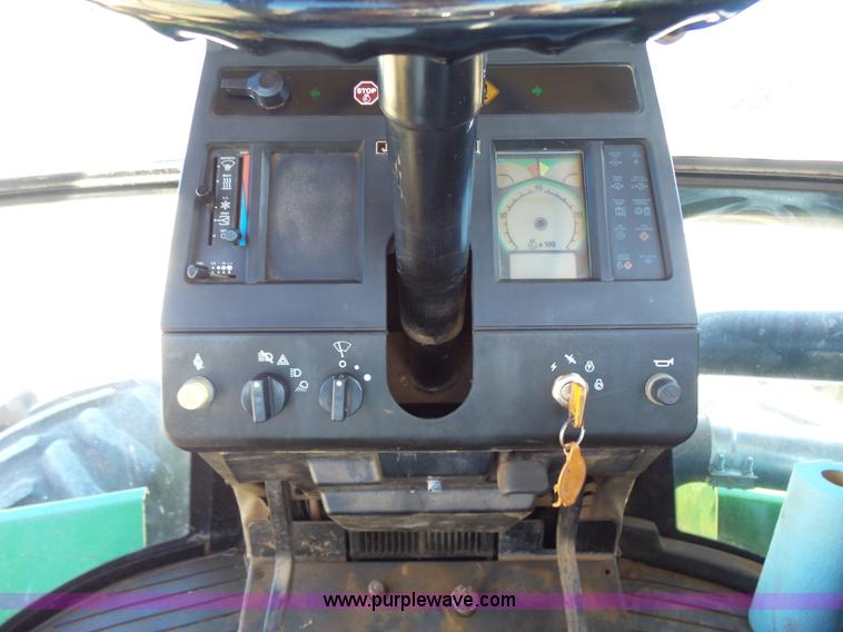 image for item L6145 1993 John Deere 8770 4WD tractor