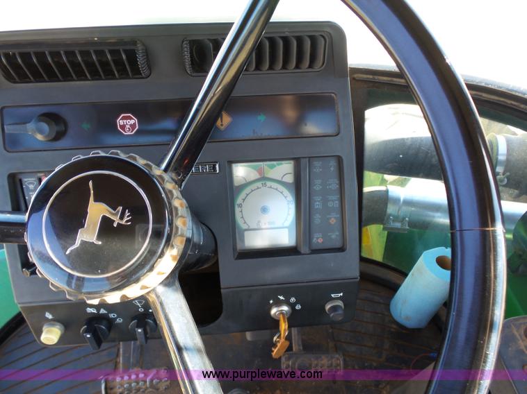 image for item L6145 1993 John Deere 8770 4WD tractor