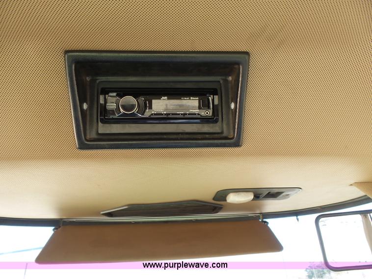 image for item L6145 1993 John Deere 8770 4WD tractor