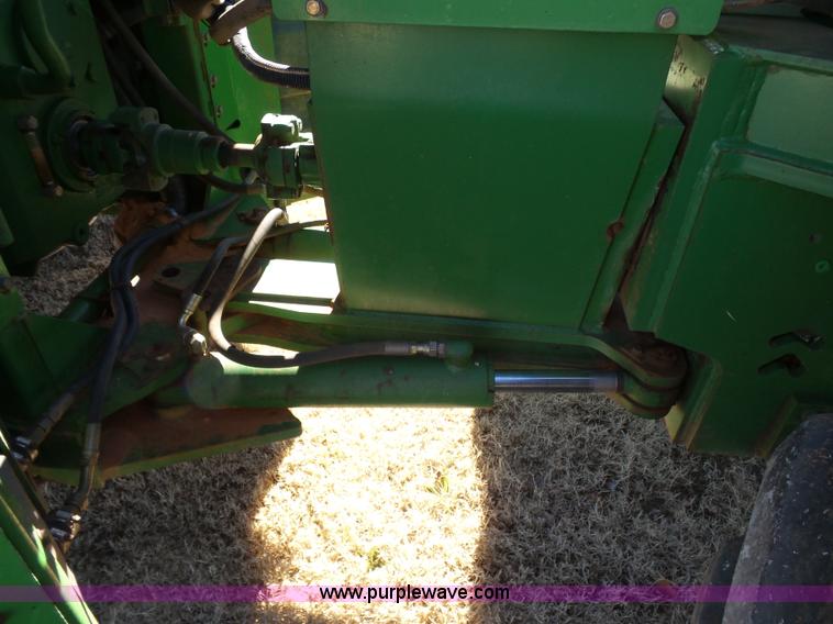 image for item L6145 1993 John Deere 8770 4WD tractor