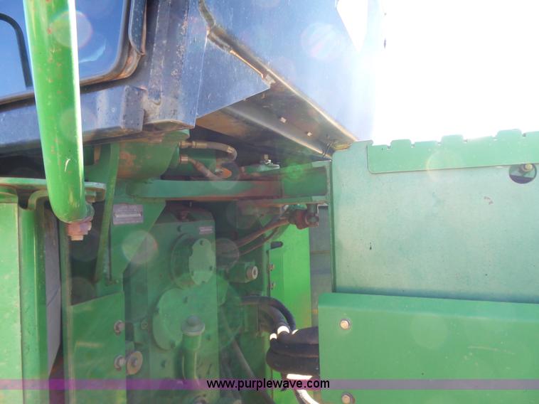 image for item L6145 1993 John Deere 8770 4WD tractor