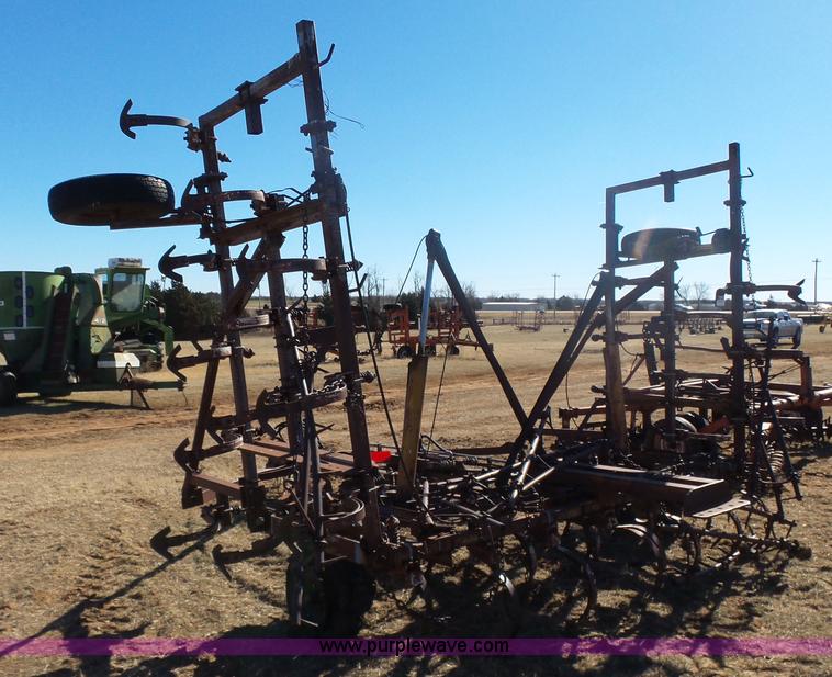 image for item L6181 Ford field cultivator