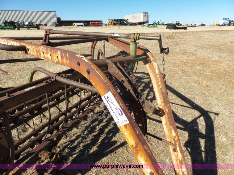 image for item L6183 John Deere 896A hay rake