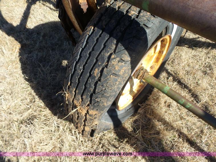 image for item L6183 John Deere 896A hay rake