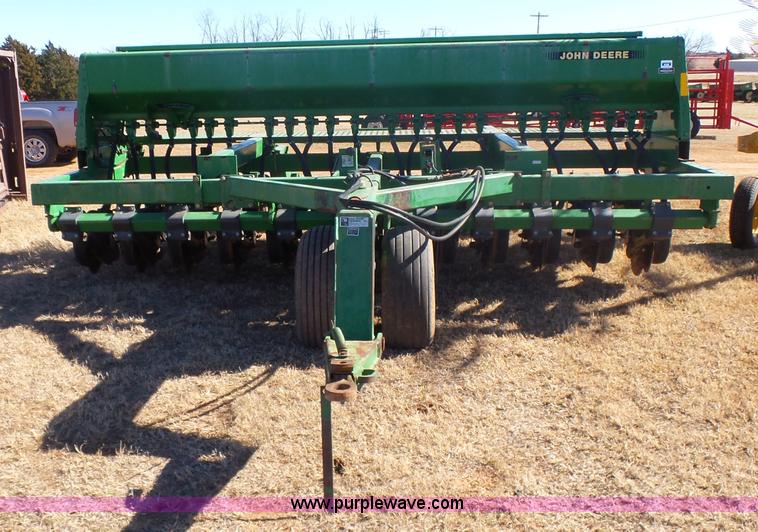image for item L6187 John Deere 750 grain drill