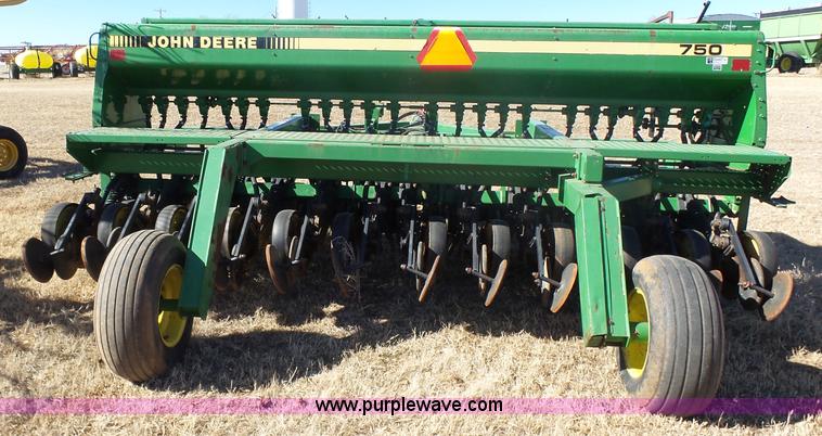 image for item L6187 John Deere 750 grain drill