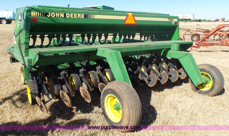 image for item L6187 John Deere 750 grain drill