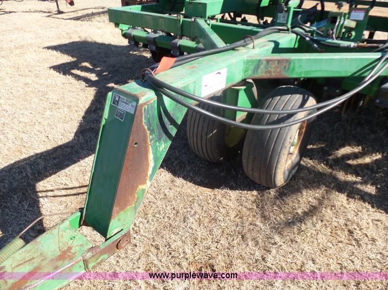 image for item L6187 John Deere 750 grain drill