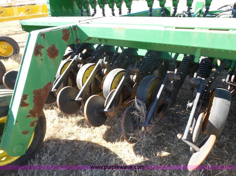 image for item L6187 John Deere 750 grain drill