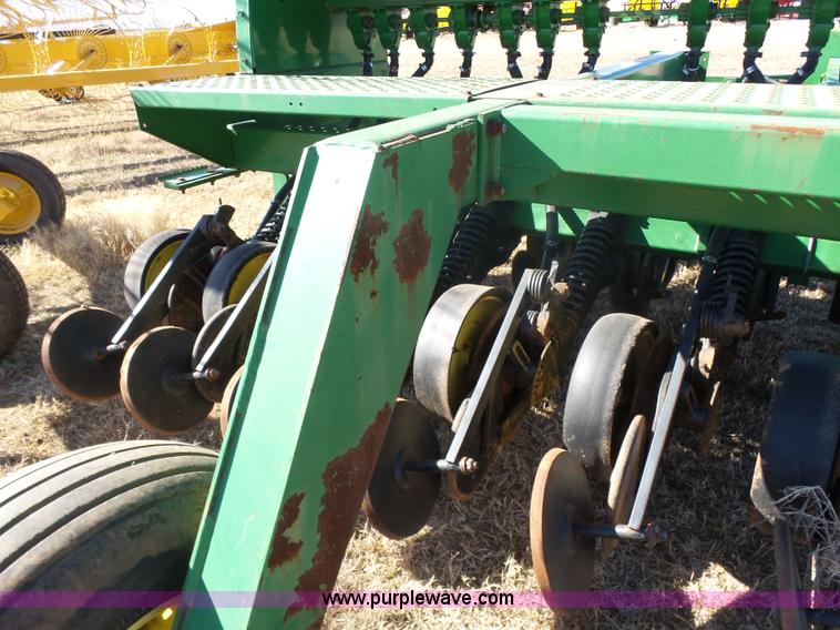 image for item L6187 John Deere 750 grain drill
