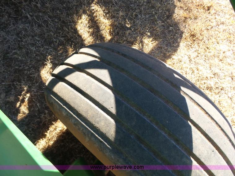 image for item L6187 John Deere 750 grain drill