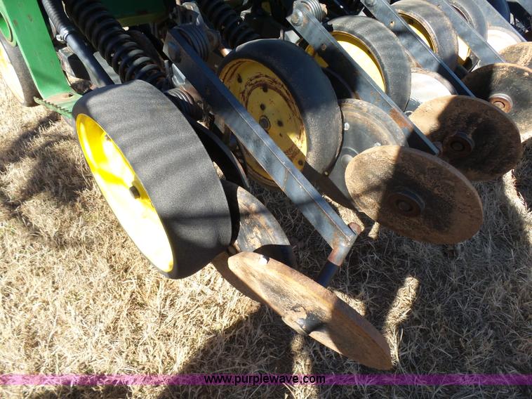 image for item L6187 John Deere 750 grain drill