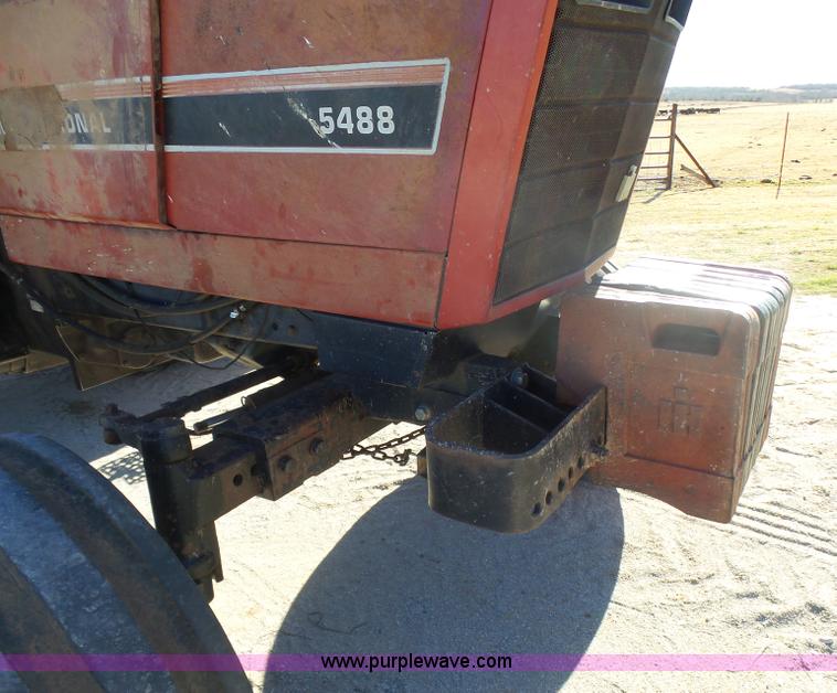 image for item L6191 1984 International 5488 tractor