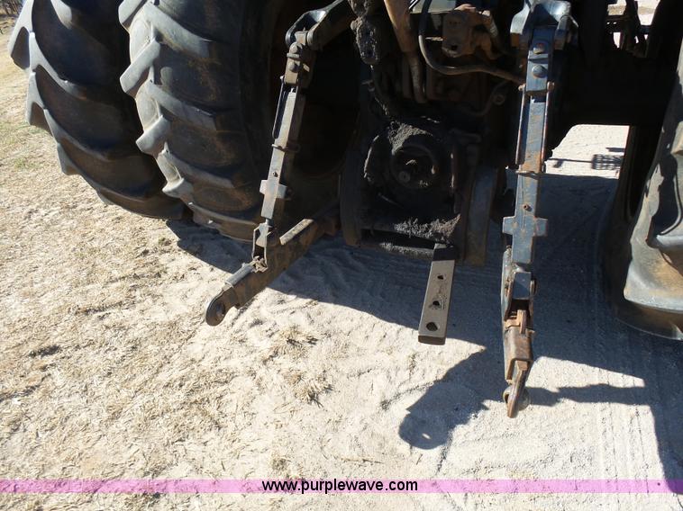 image for item L6191 1984 International 5488 tractor