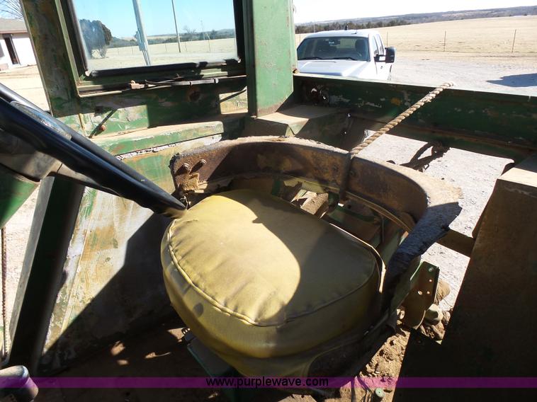 image for item L6192 John Deere 5020 tractor