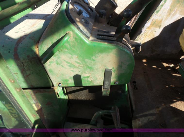 image for item L6192 John Deere 5020 tractor