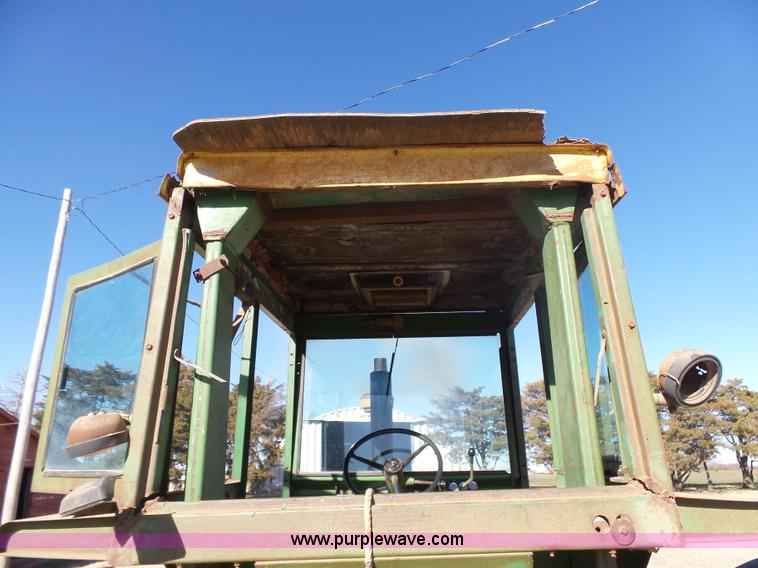 image for item L6192 John Deere 5020 tractor