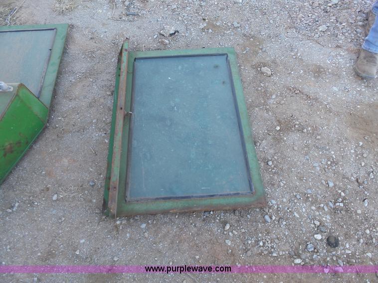 image for item L6192 John Deere 5020 tractor