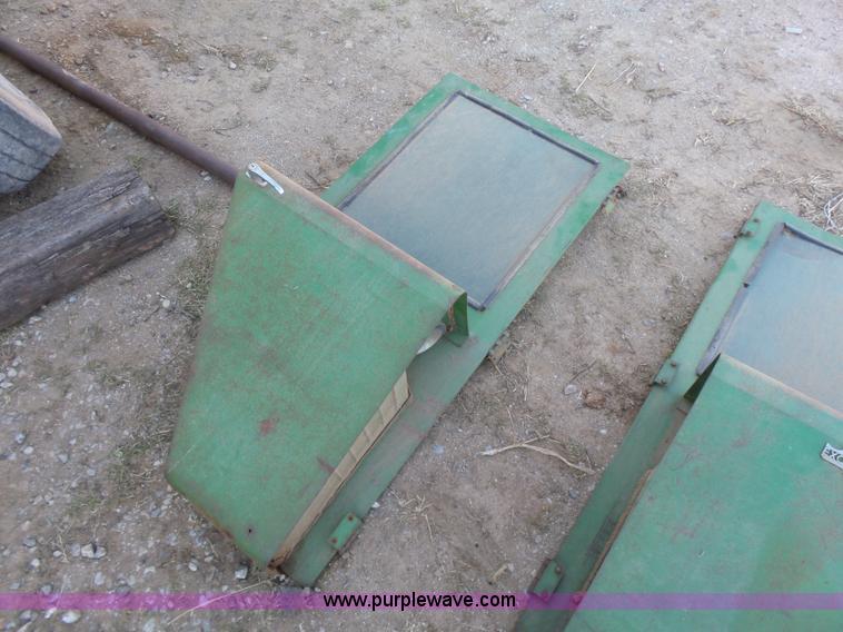 image for item L6192 John Deere 5020 tractor