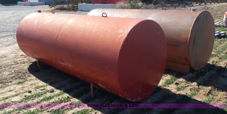image for item L6195 (2) fuel tanks