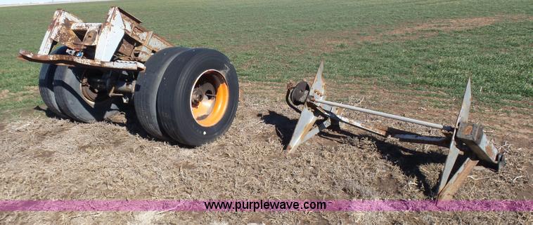 image for item L6201 Semi trailer running gear