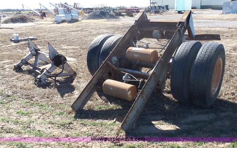 image for item L6201 Semi trailer running gear