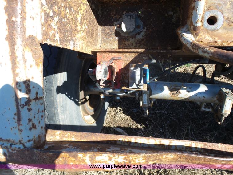 image for item L6201 Semi trailer running gear