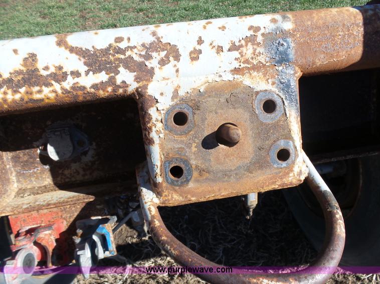 image for item L6201 Semi trailer running gear