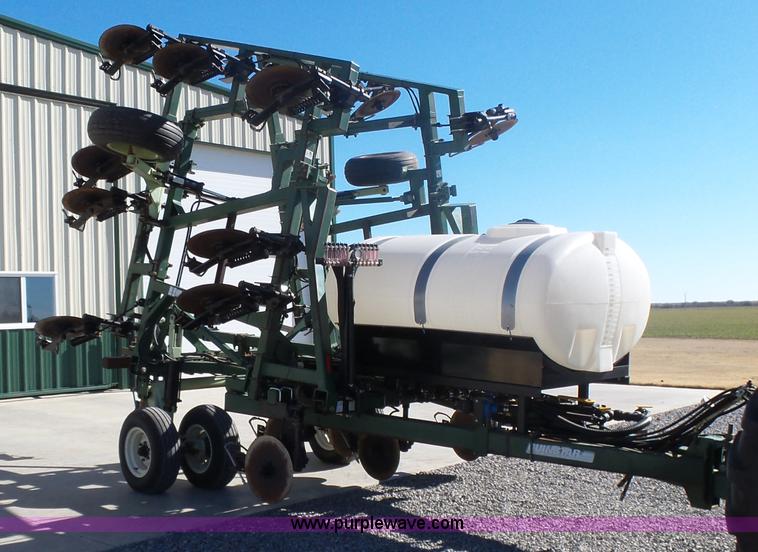 image for item L6204 Coulter fertilizer applicator