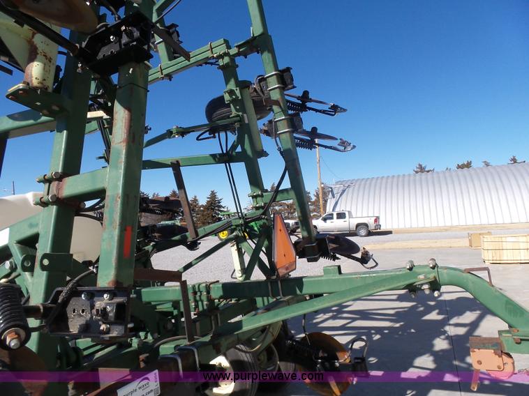 image for item L6204 Coulter fertilizer applicator