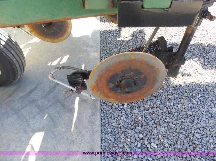 image for item L6204 Coulter fertilizer applicator