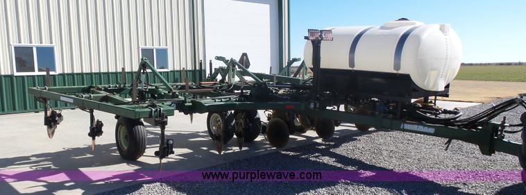 image for item L6204 Coulter fertilizer applicator