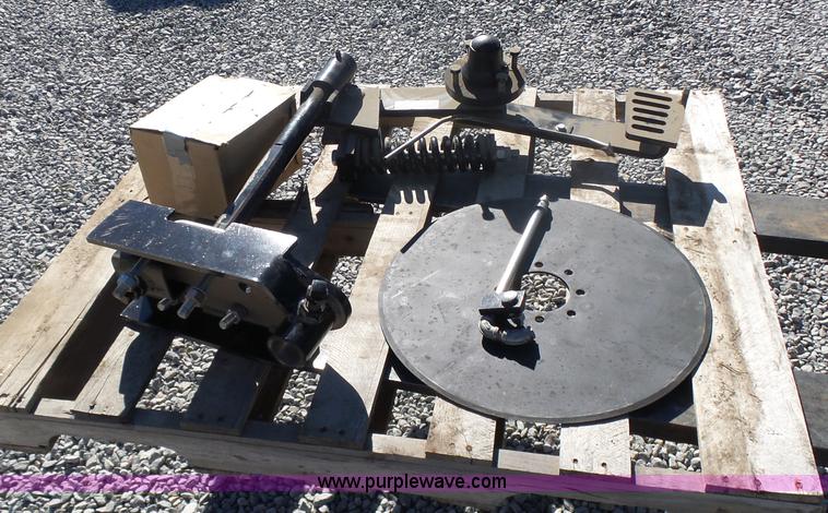 image for item L6204 Coulter fertilizer applicator