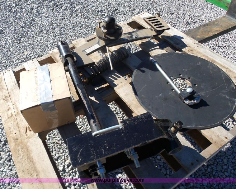 image for item L6204 Coulter fertilizer applicator