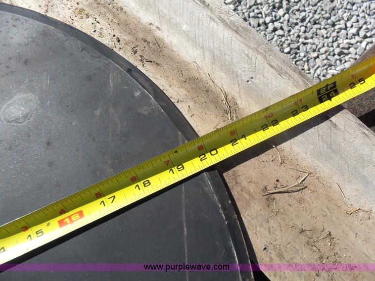 image for item L6204 Coulter fertilizer applicator