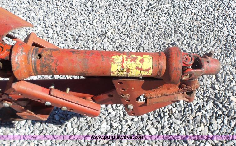 image for item L6208 New Holland 277 small square baler