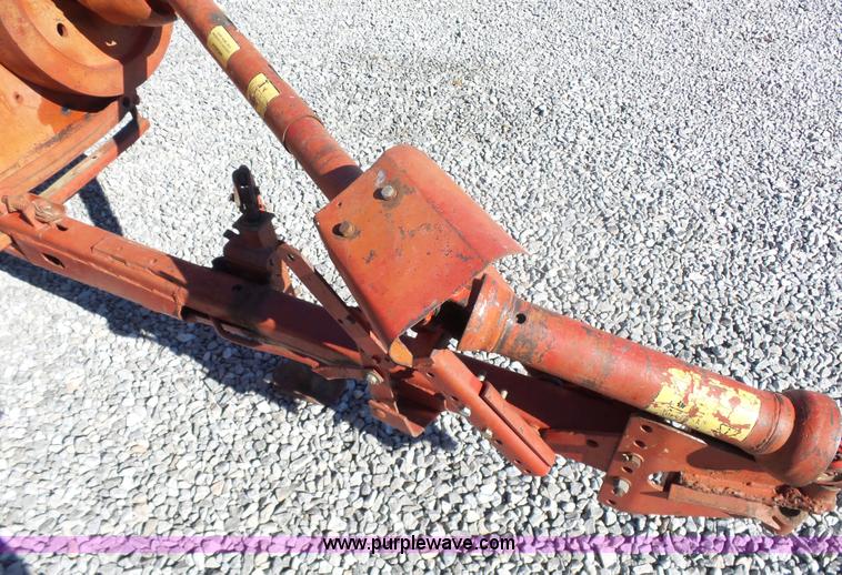 image for item L6208 New Holland 277 small square baler