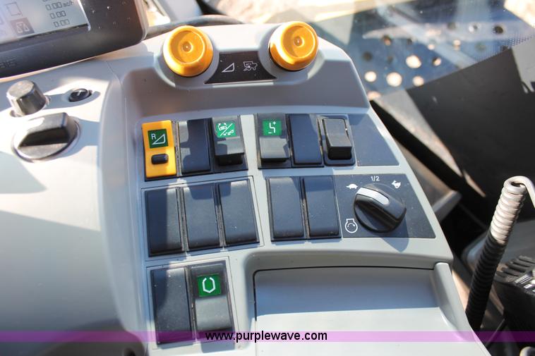 image for item L6817 2013 Lexion Claas 750 combine