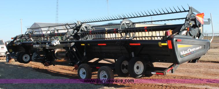 image for item L6818 2012 MacDon D60D draper head