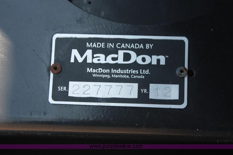 image for item L6818 2012 MacDon D60D draper head