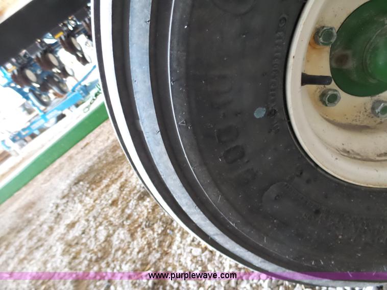 image for item L7048 E-Z Trail 880 header trailer