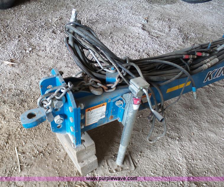 image for item L7050 2008 Kinze 3600 16/31 split row no-till planter