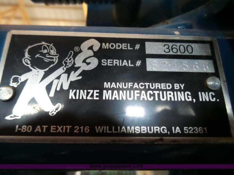 image for item L7050 2008 Kinze 3600 16/31 split row no-till planter