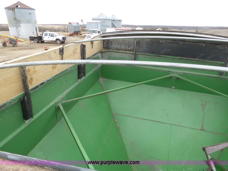 image for item L7059 Brent 420 grain cart