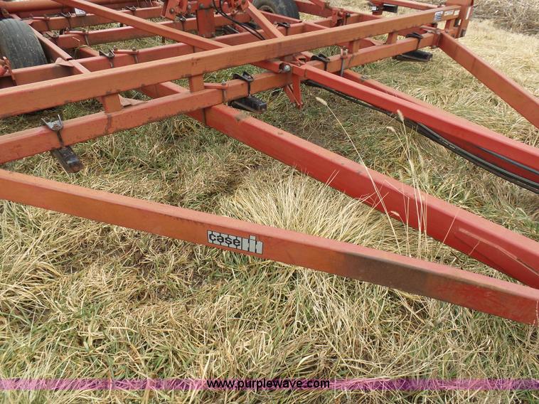 image for item L7060 Case 4900 field cultivator
