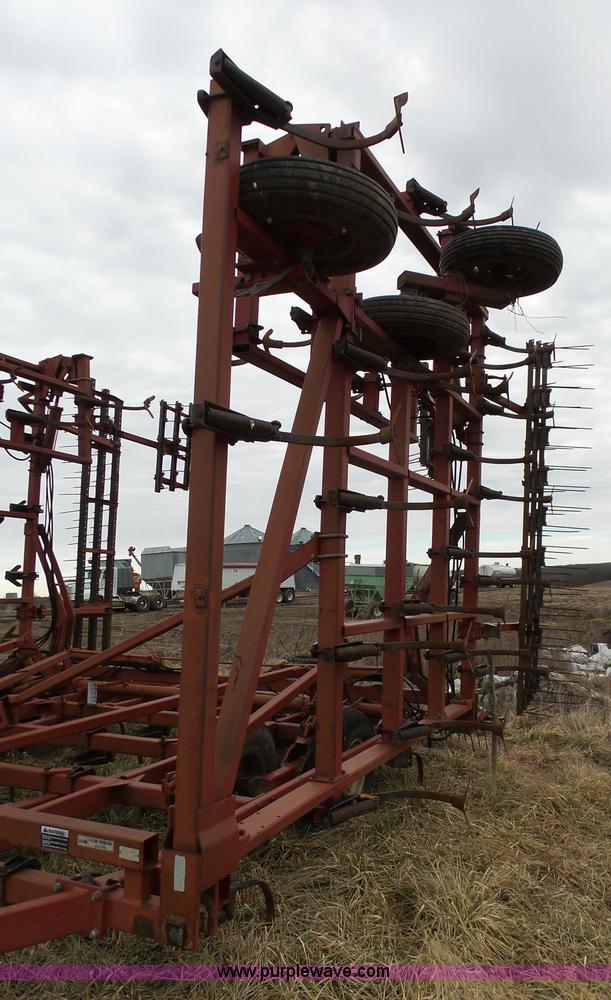 image for item L7060 Case 4900 field cultivator