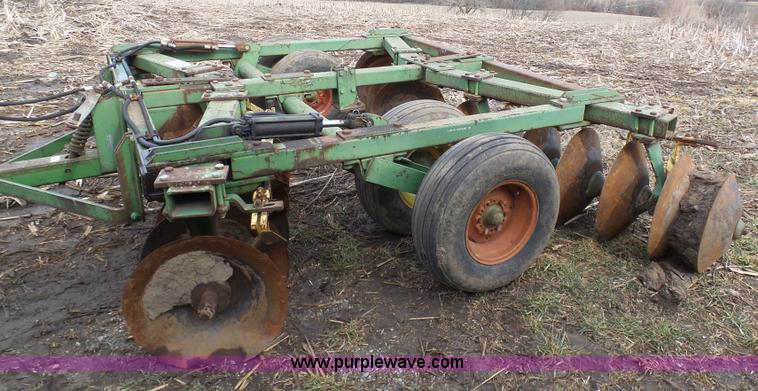 image for item L7066 John Deere disk