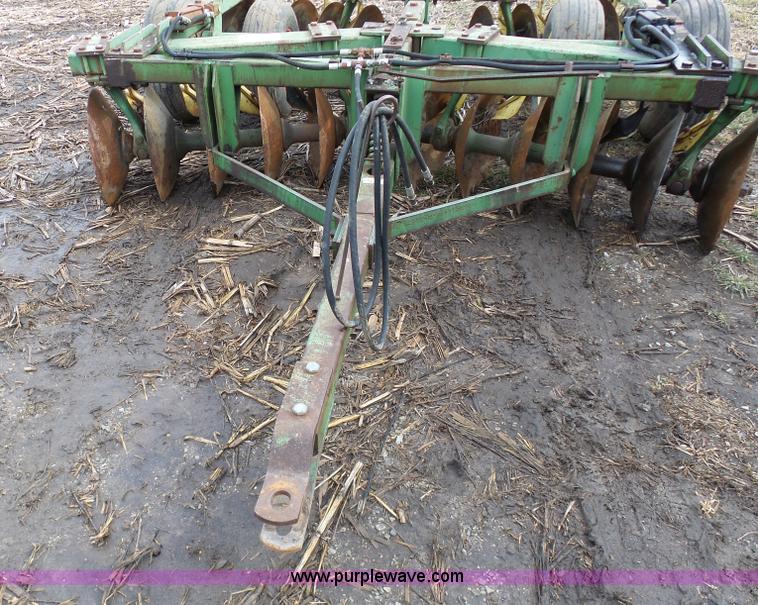 image for item L7066 John Deere disk