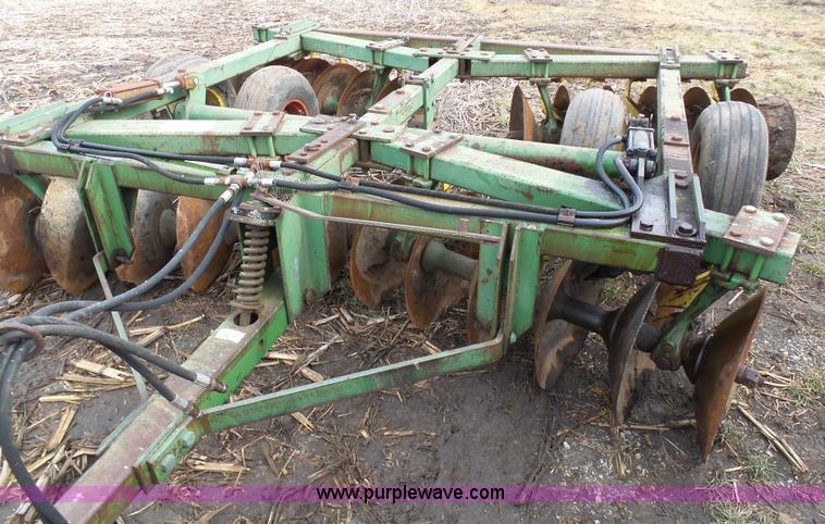 image for item L7066 John Deere disk