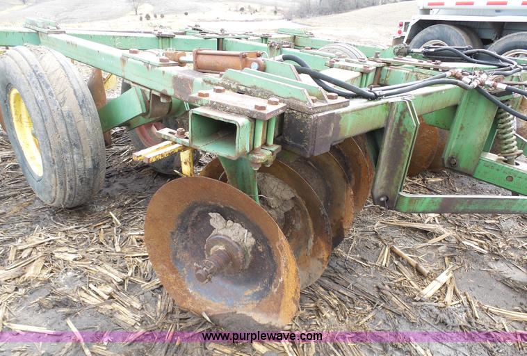 image for item L7066 John Deere disk